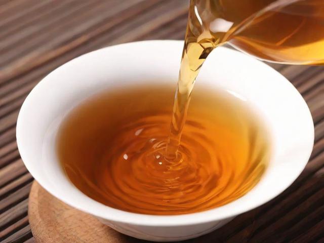 喝茶对大脑的好处:科学解析各类茶的健康功效与作用机制